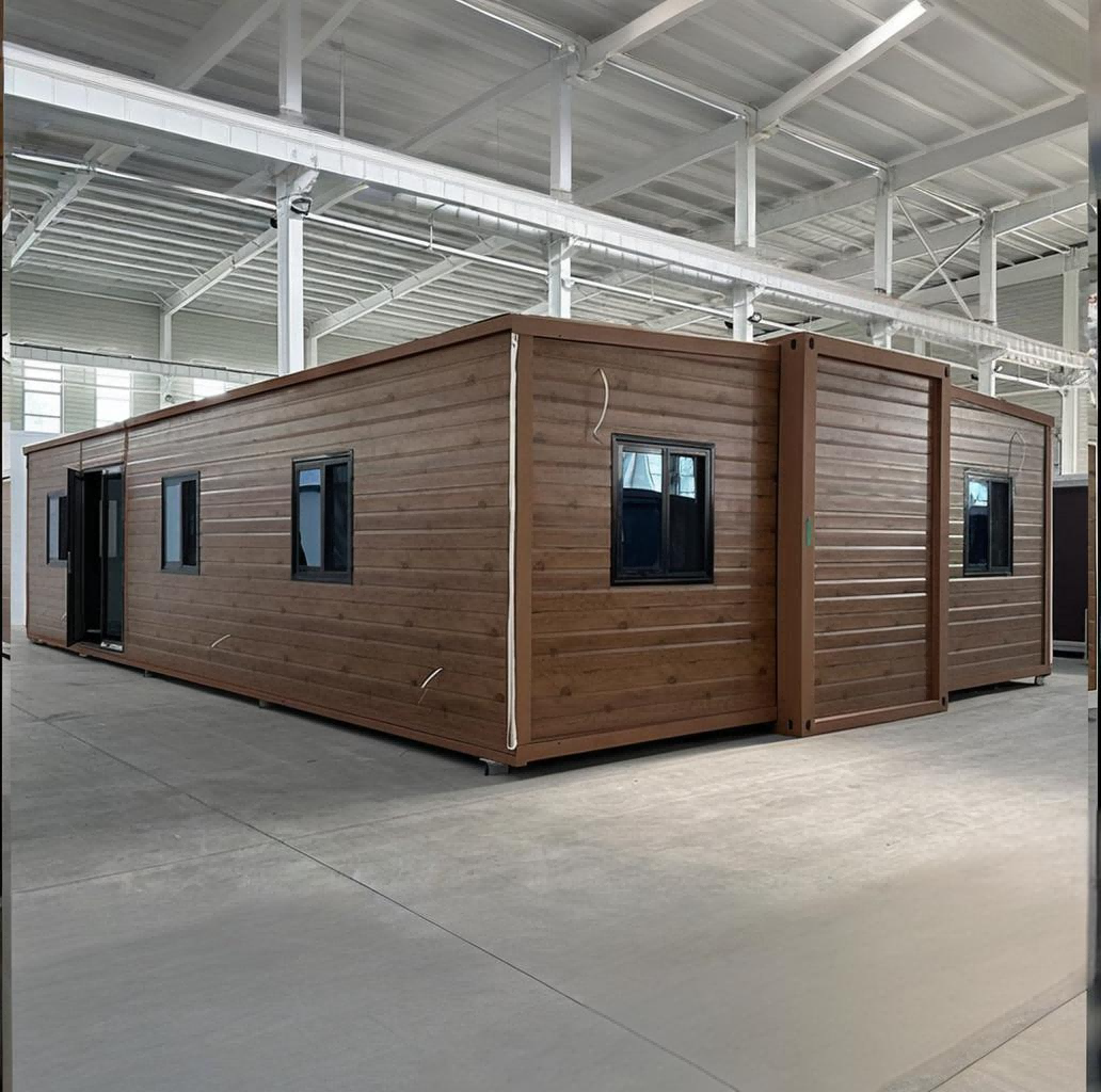 OEM Flexiable Design 40ft 73sqm Modular Backyard House Container House For ADU