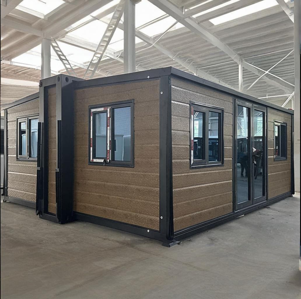 OEM Tiny 28sqm Mobile Expandable Container House For Beach House