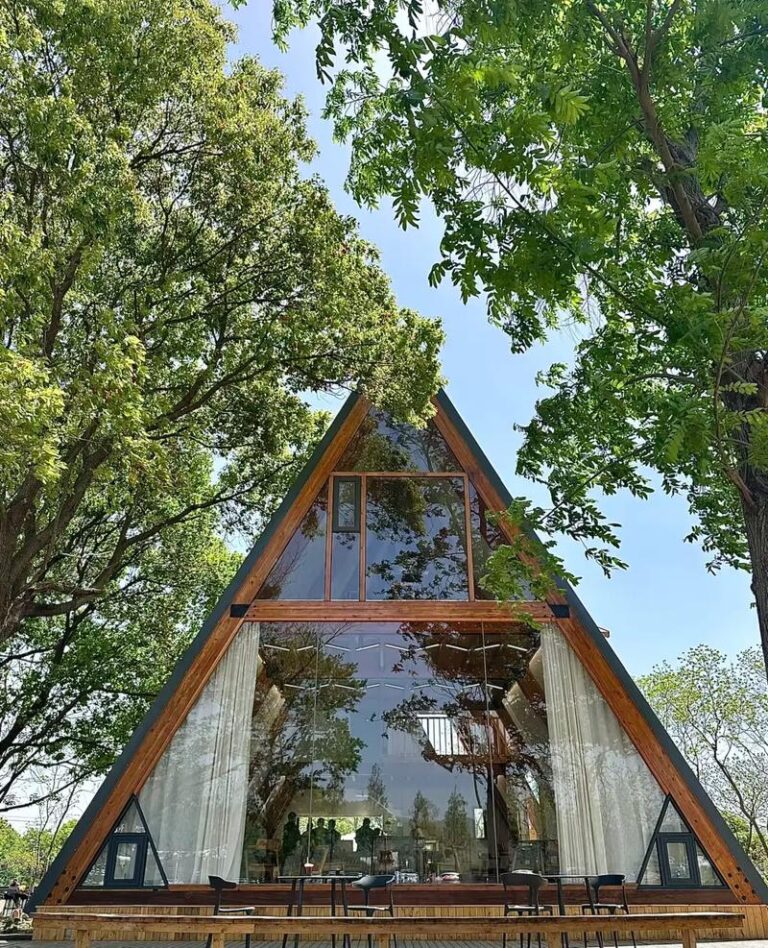 Scenario Selection Guide: How to Choose Between Modular A-Frame Cabins, Expandable Homes, and Space Capsules?